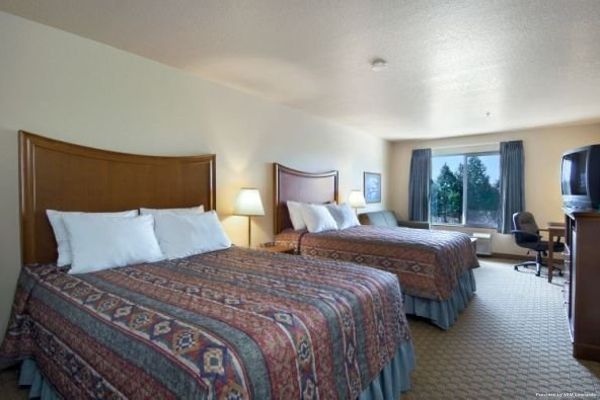 Red Lion Inn and Suites McMinnville
